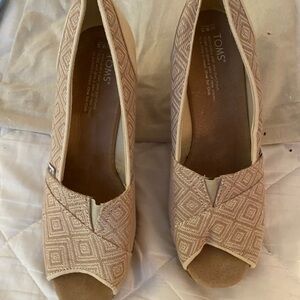 New TOMS Espadrille Wedge Shoes